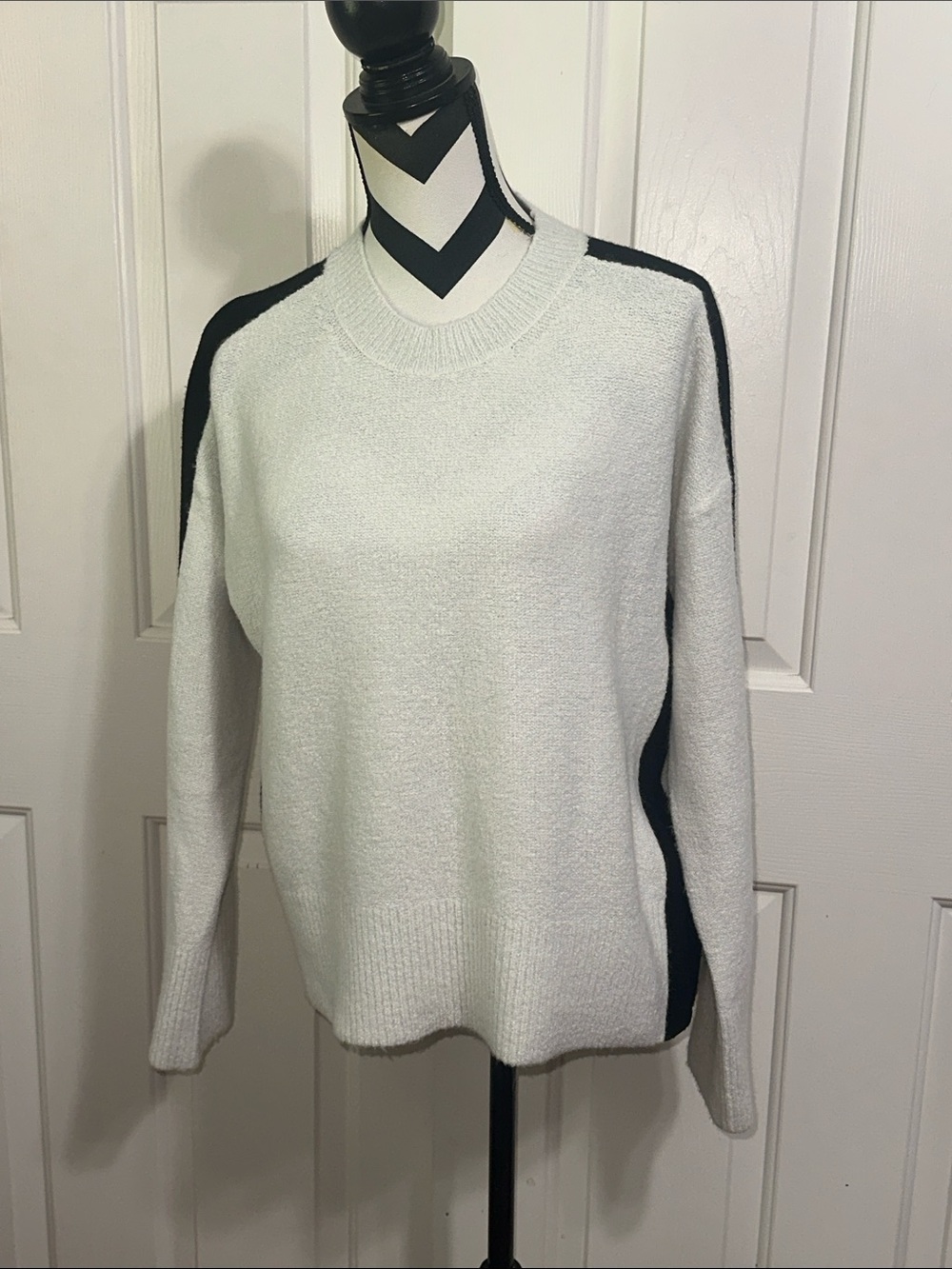 Alice + Olivia White Crewneck Sweater with Black Stripe Accents